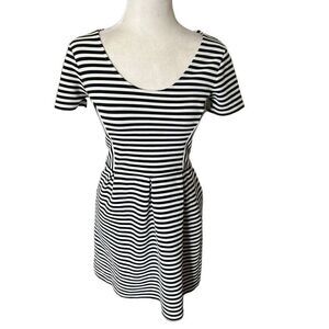 J. Crew Women's Stripes Scoopneck Skater Mini Dress Black & White Size 2